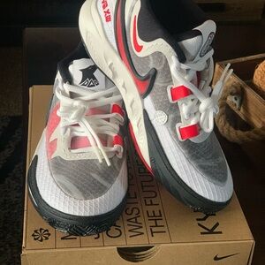 Nike Kids' Gray and Red Sneakers